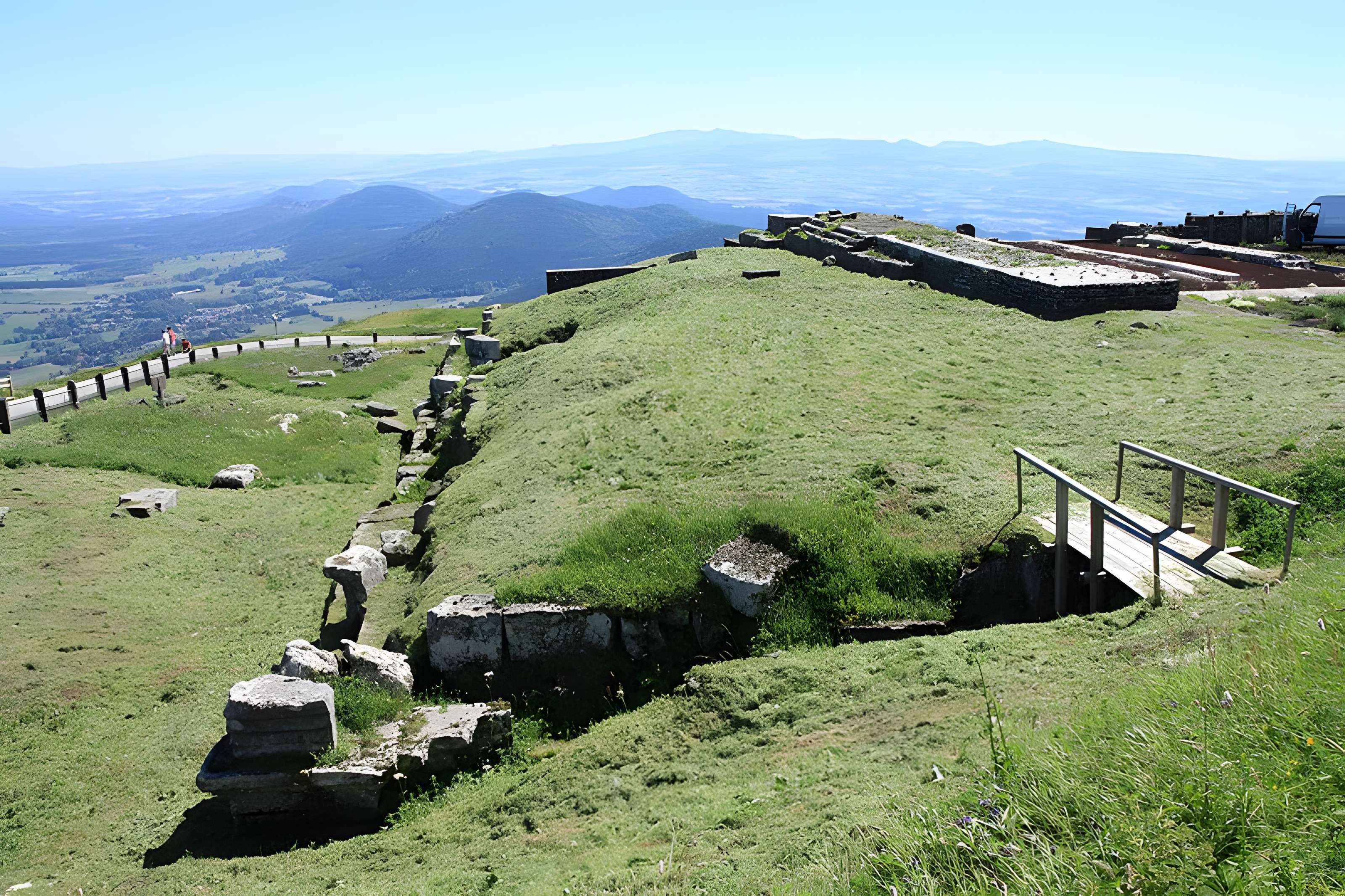 Temple de Mercure d'Orcines