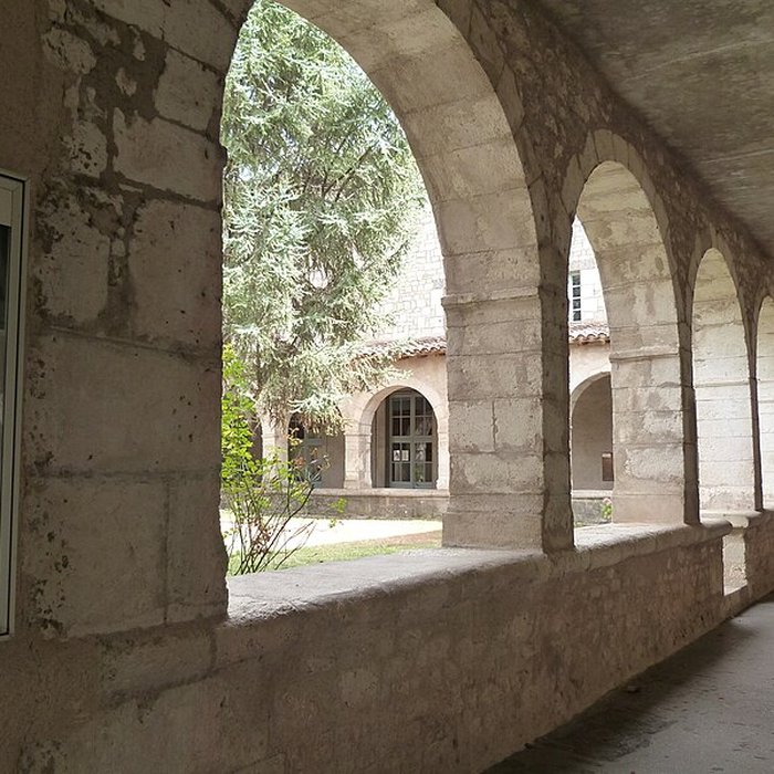 Photo de Couvent des Ursulines de Montpezat-de-Quercy