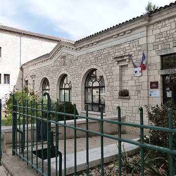 Couvent des Ursulines de Montpezat-de-Quercy