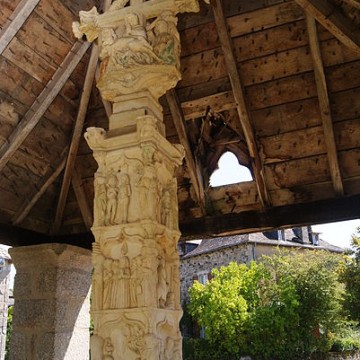 croix couverte de bassignac le haut