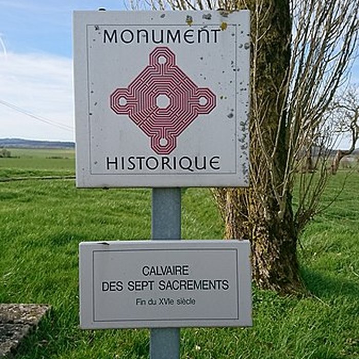 Photo de Croix de carrefour de Frenelle-la-Grande