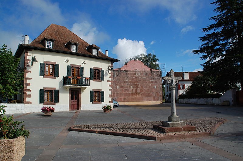 Photo de Croix de carrefour de Saint-Jean-le-Vieux