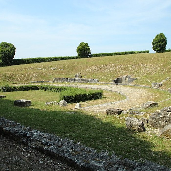 Photo de Théâtre antique de Vendeuil-Caply