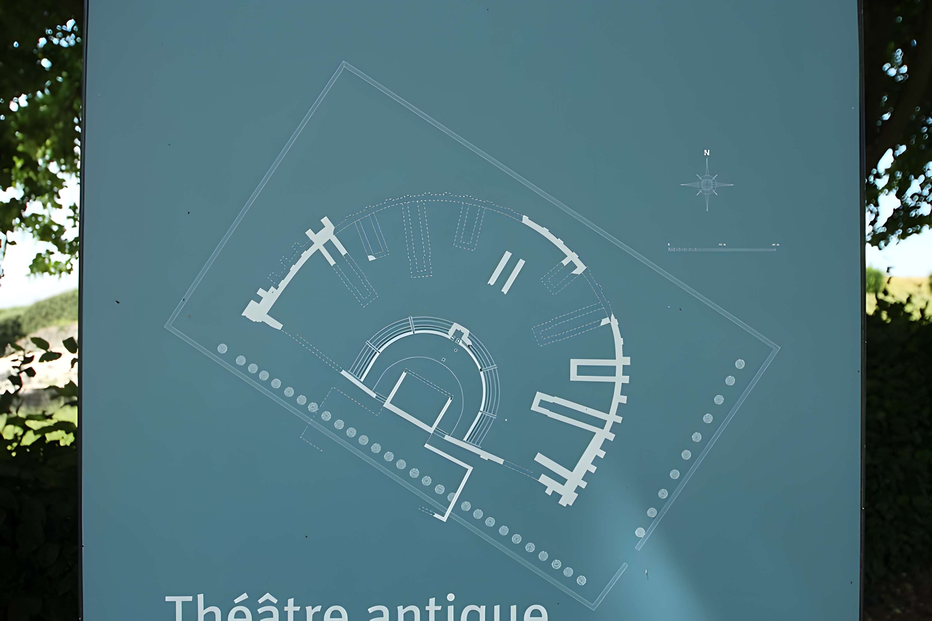 Théâtre antique de Vendeuil-Caply