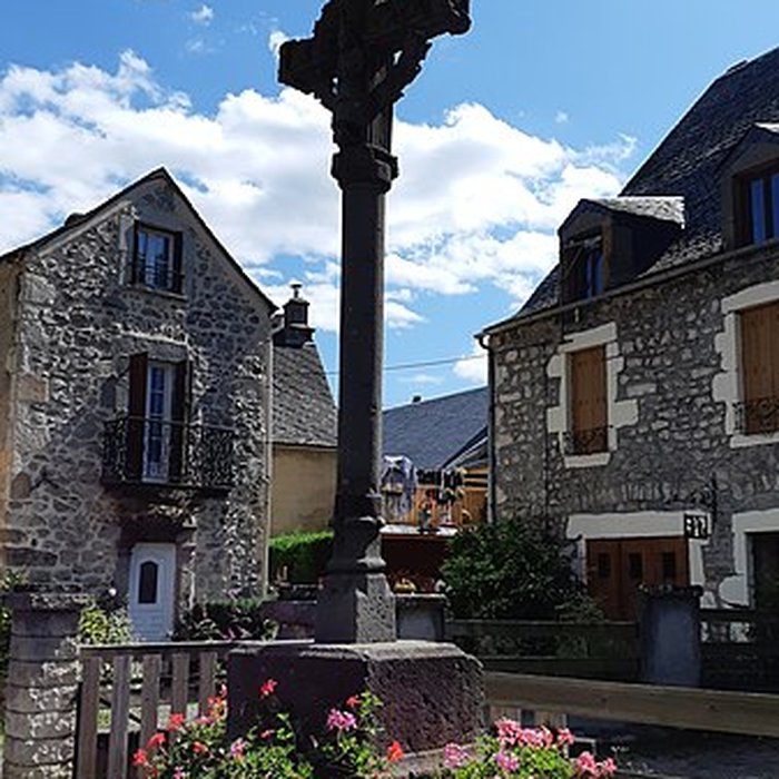 Photo de Croix de Chambon-sur-Lac