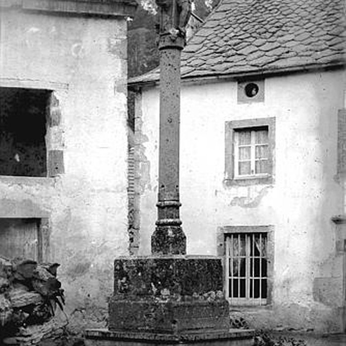 Photo de Croix de Chambon-sur-Lac