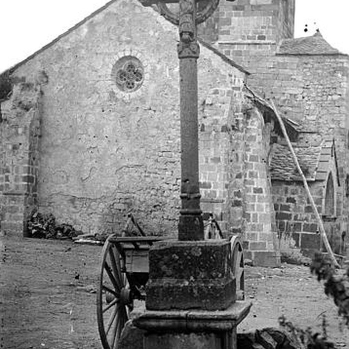 Photo de Croix de Chambon-sur-Lac