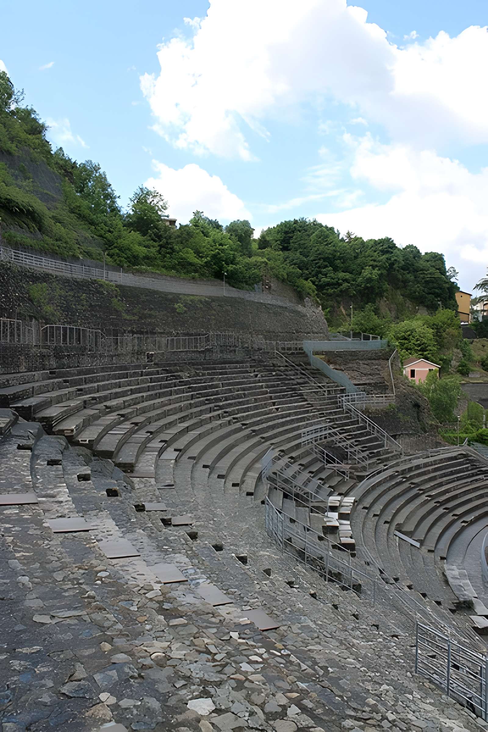 Théâtre antique de Vienne 