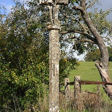 Croix de chemin de Courcelles-sous-Châtenois