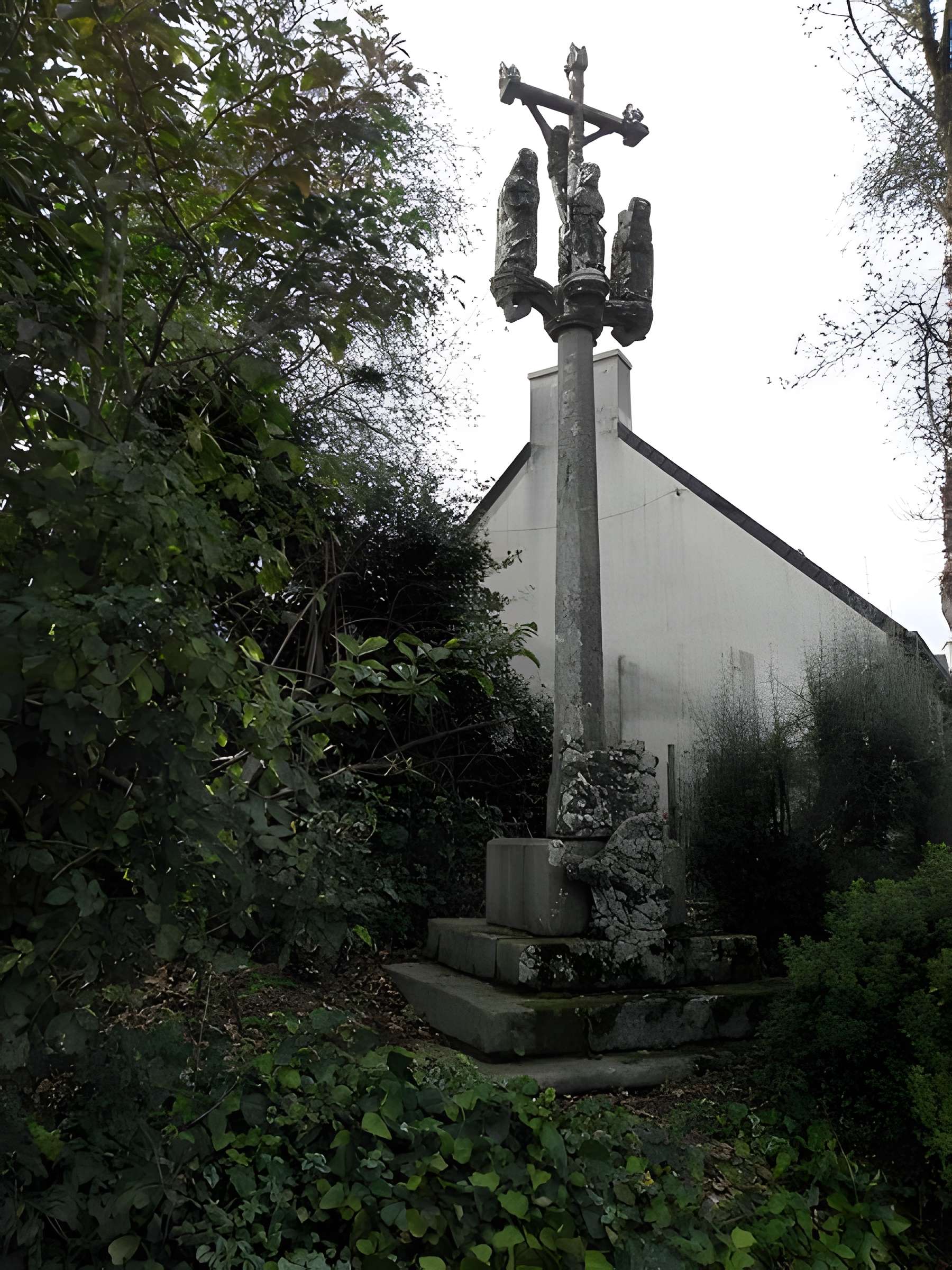 Croix de chemin de Lambader 