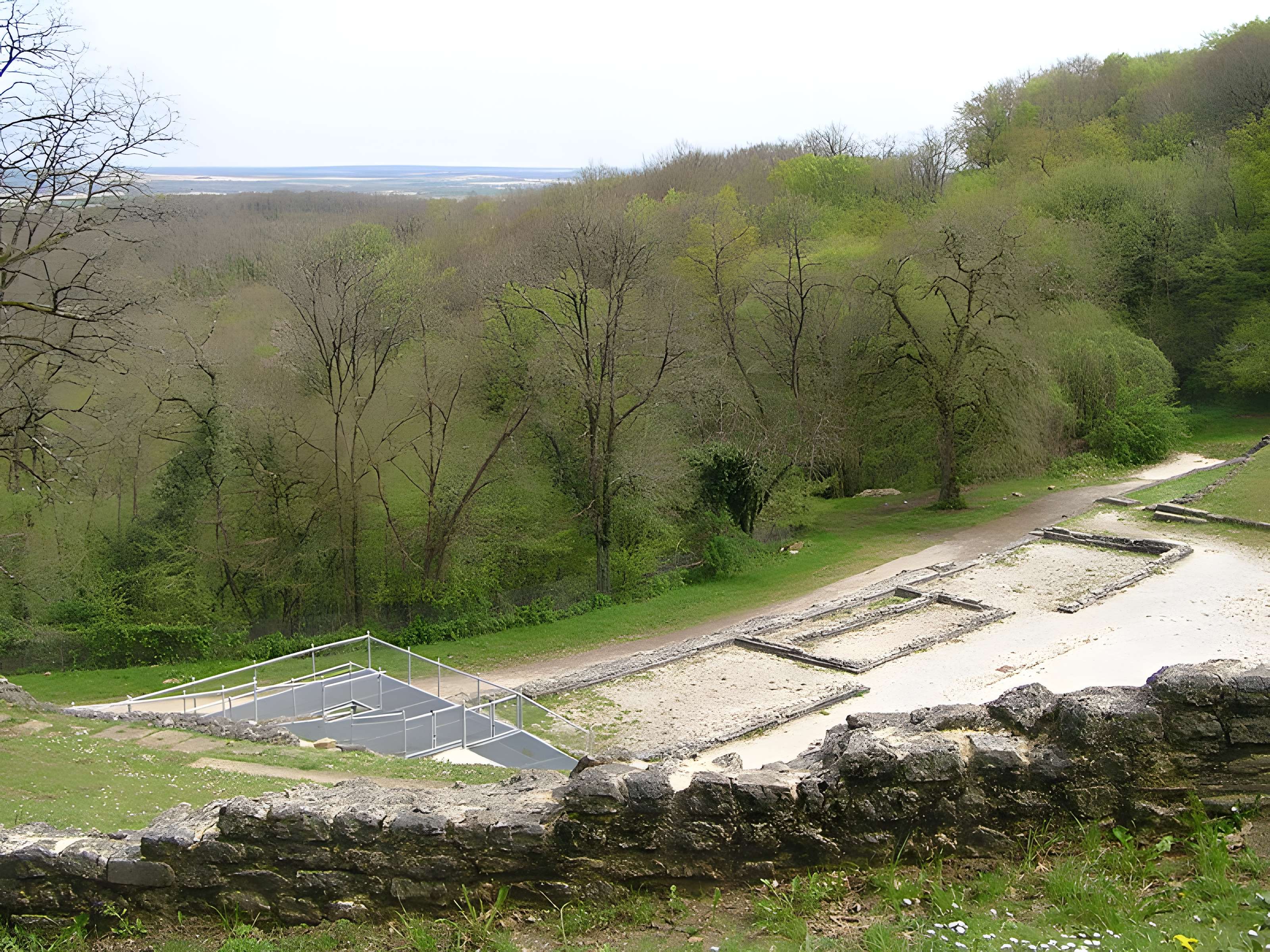 Théâtre gallo-romain des Bouchauds à Saint-Cybardeaux