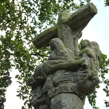 Croix de chemin de Plounévez-Moëdec