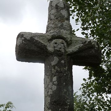 Croix de chemin en granit de Bourbriac