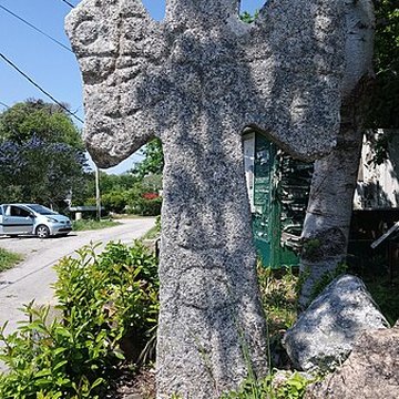 Croix de chemin en granit de Kerduellic