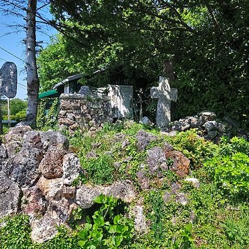 croix de chemin en schiste de kerduellic