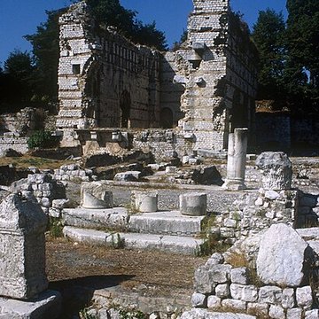 Thermes romains de Cimiez, dans le domaine de la villa Garin de Cacconata