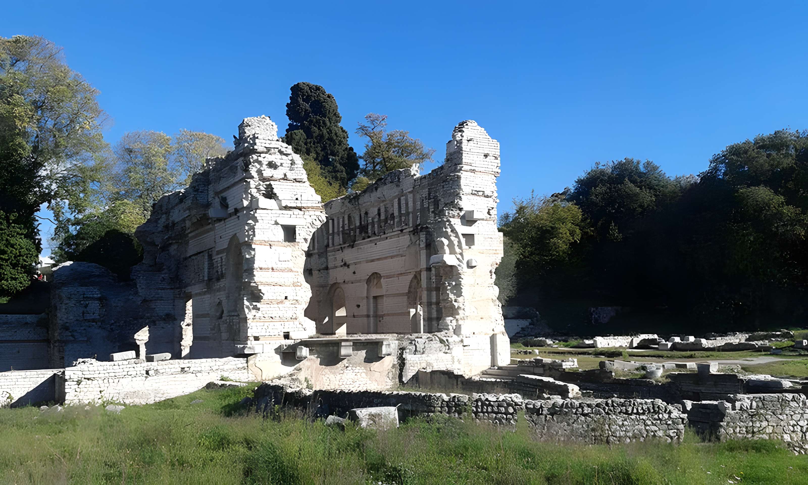 Thermes romains de Cimiez, dans le domaine de la villa Garin de Cacconata
