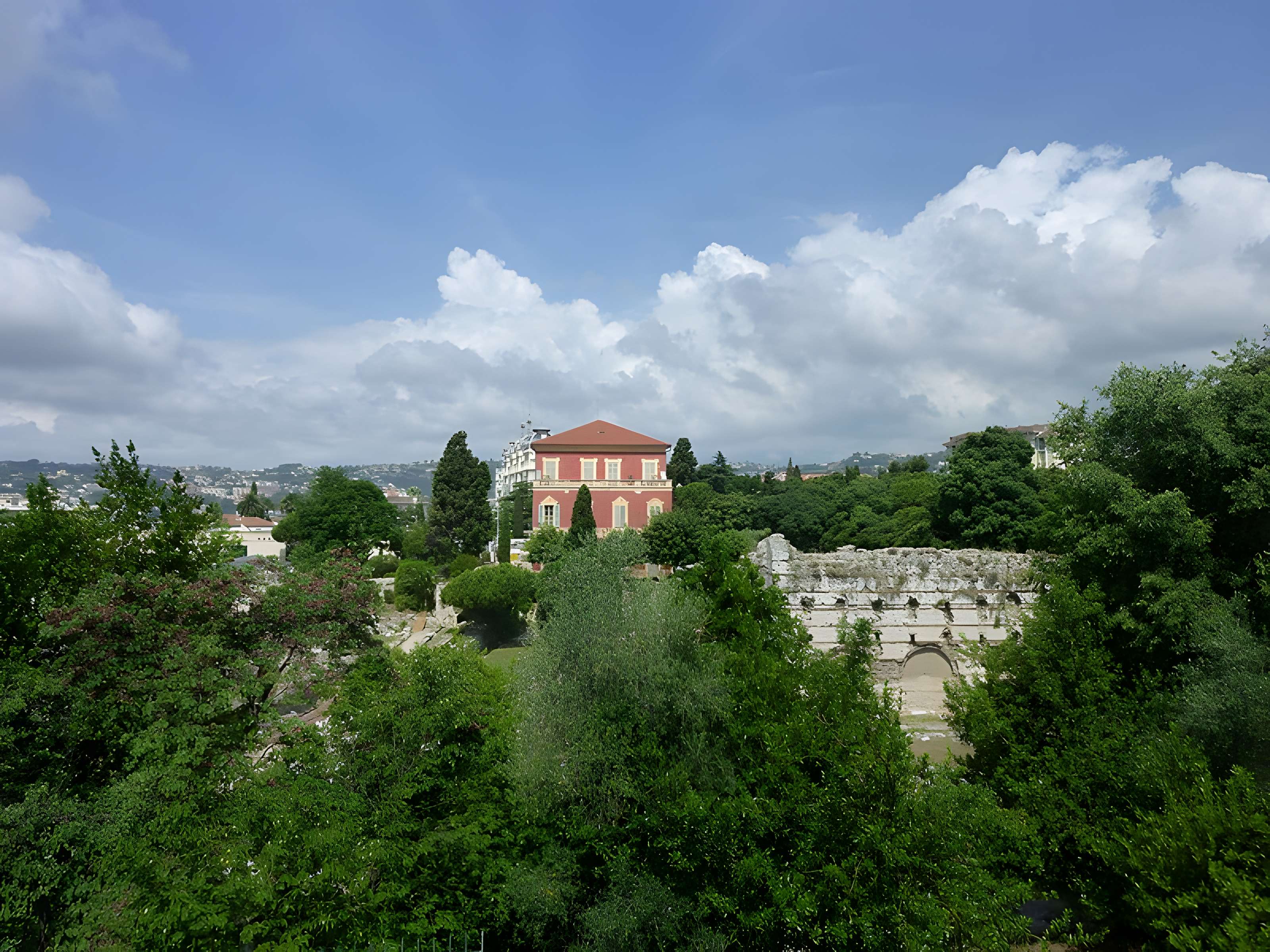 Thermes romains de Cimiez, dans le domaine de la villa Garin de Cacconata