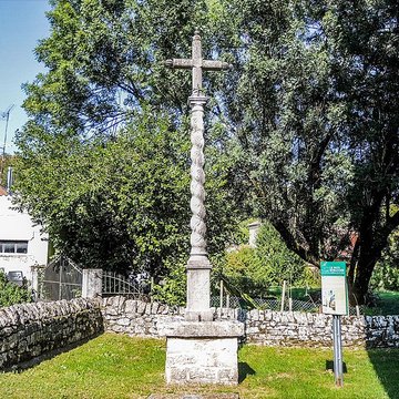 Croix de cimetière de Chamesol