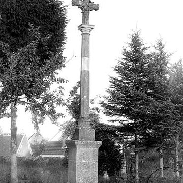 Croix de cimetière de Colombiers