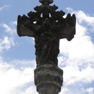 Croix de cimetière de Guern