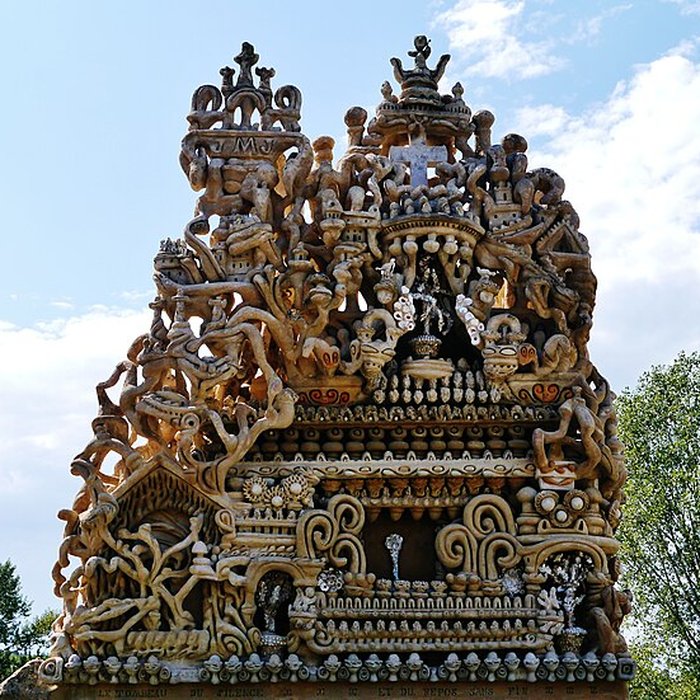 Photo de Tombe du Facteur Cheval à Hauterives