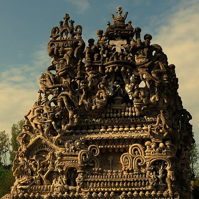 Photo de Tombe du Facteur Cheval à Hauterives