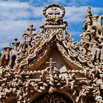 Tombe du Facteur Cheval à Hauterives