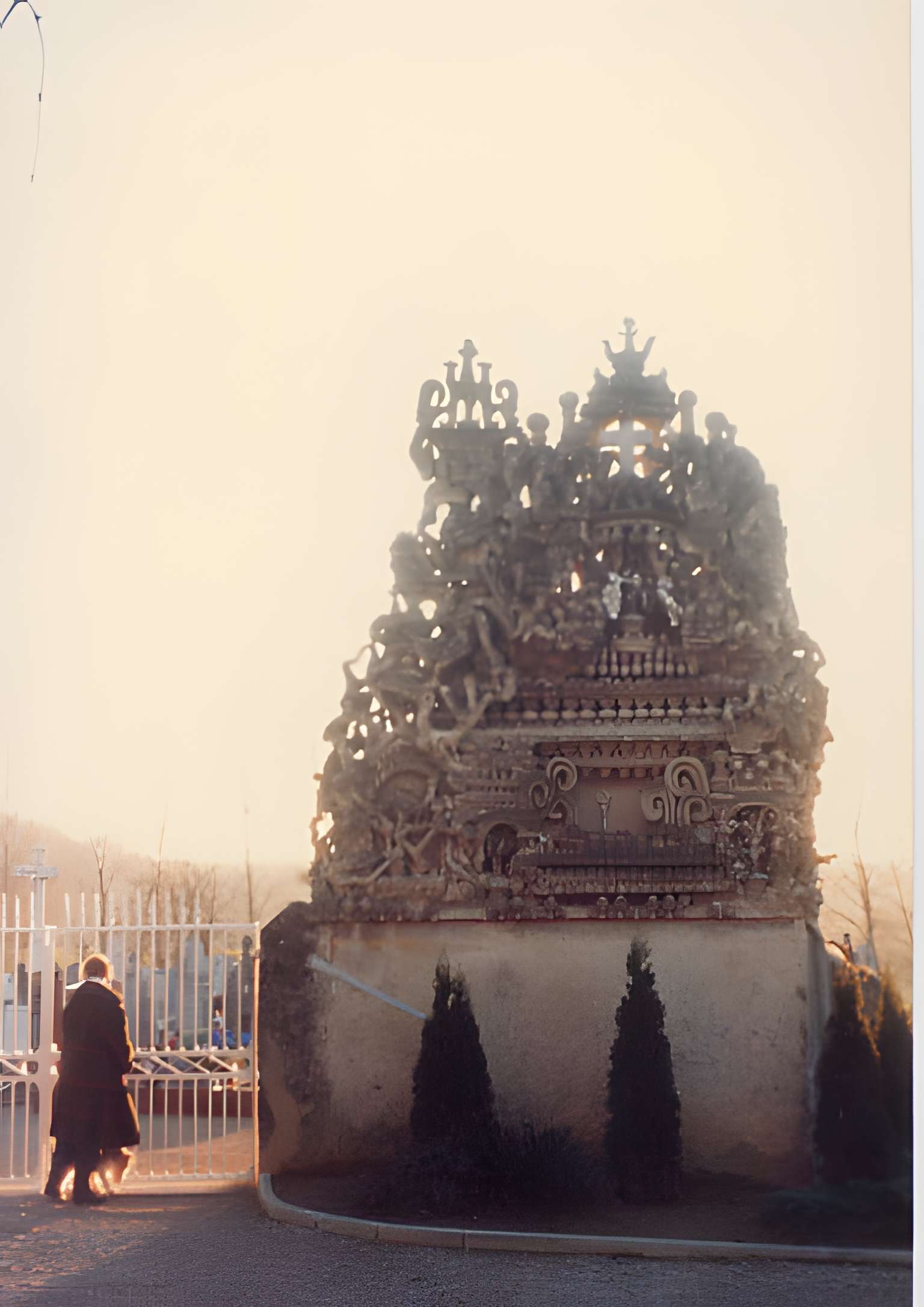 Tombe du Facteur Cheval à Hauterives