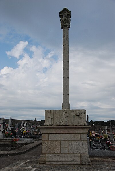 Croix de cimetière de Lanouée