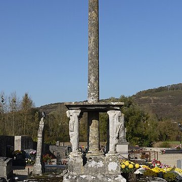 Croix de cimetière de Mézy-Moulins