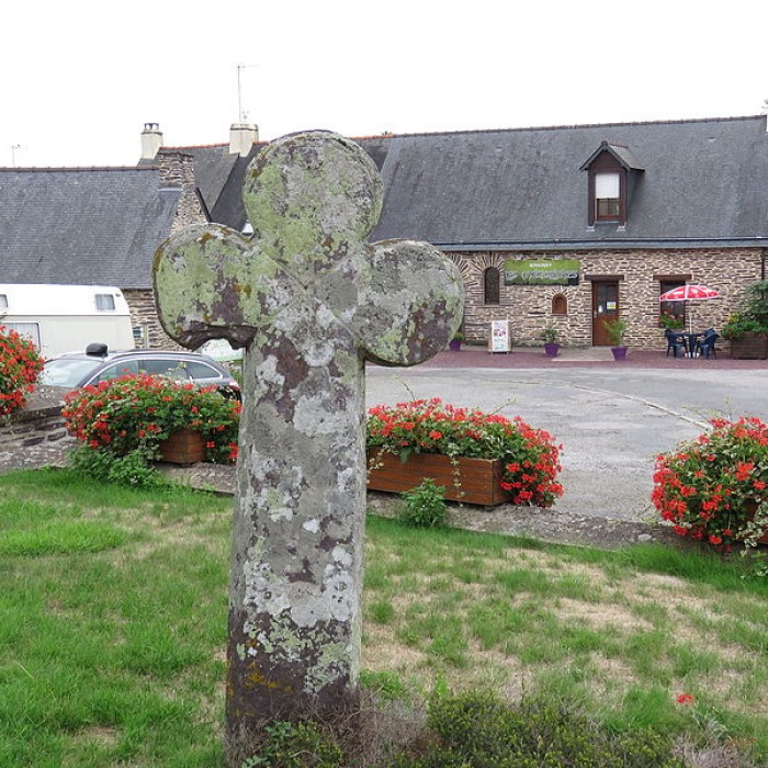 Photo de Croix de cimetière de Monteneuf