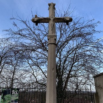 Croix de cimetière de Noisy-le-Grand