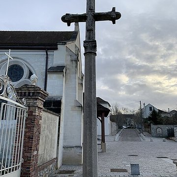 Croix de cimetière de Noisy-le-Grand