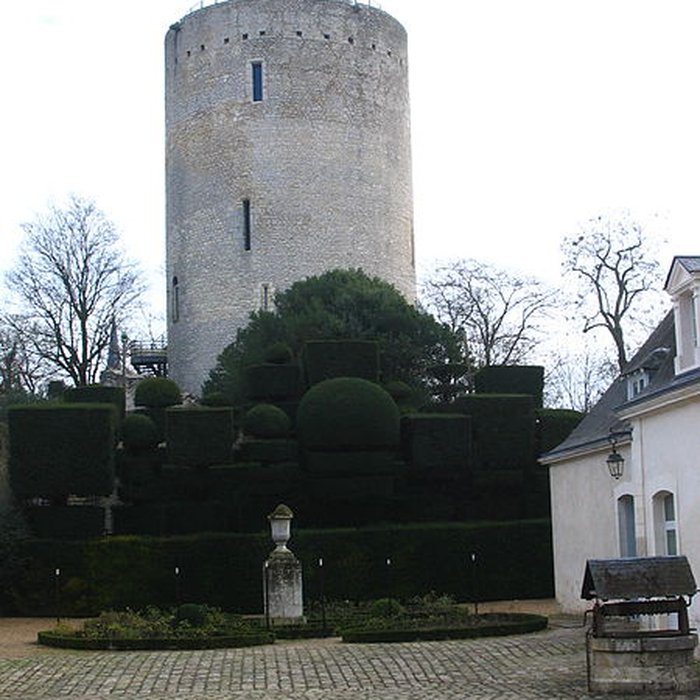 Photo de Tour blanche dIssoudun
