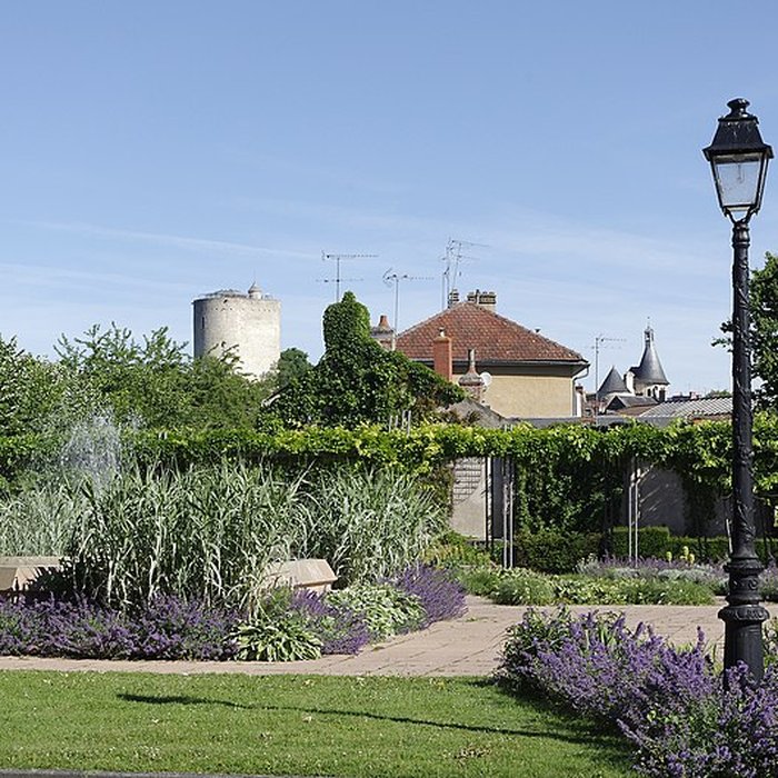 Photo de Tour blanche dIssoudun