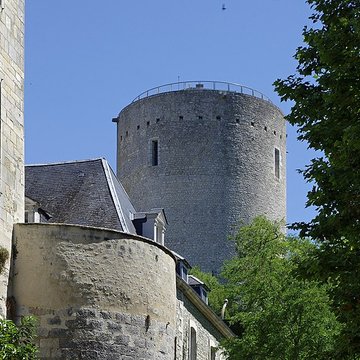 Tour blanche dIssoudun