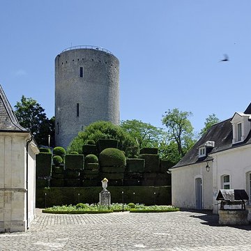 Tour blanche dIssoudun