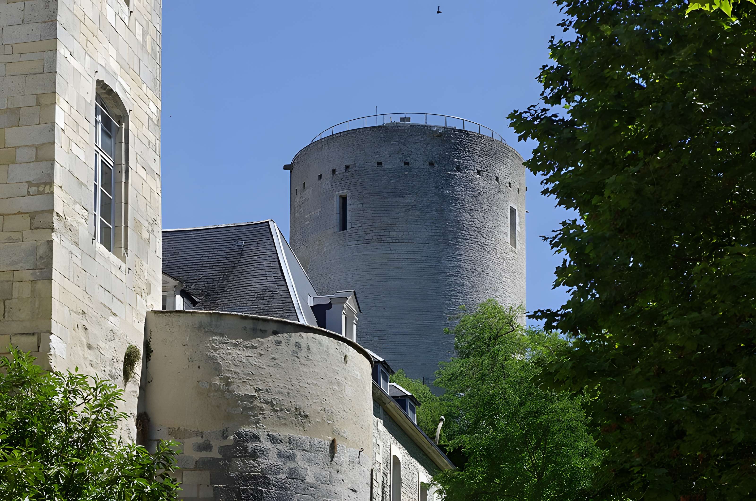 Tour blanche d'Issoudun