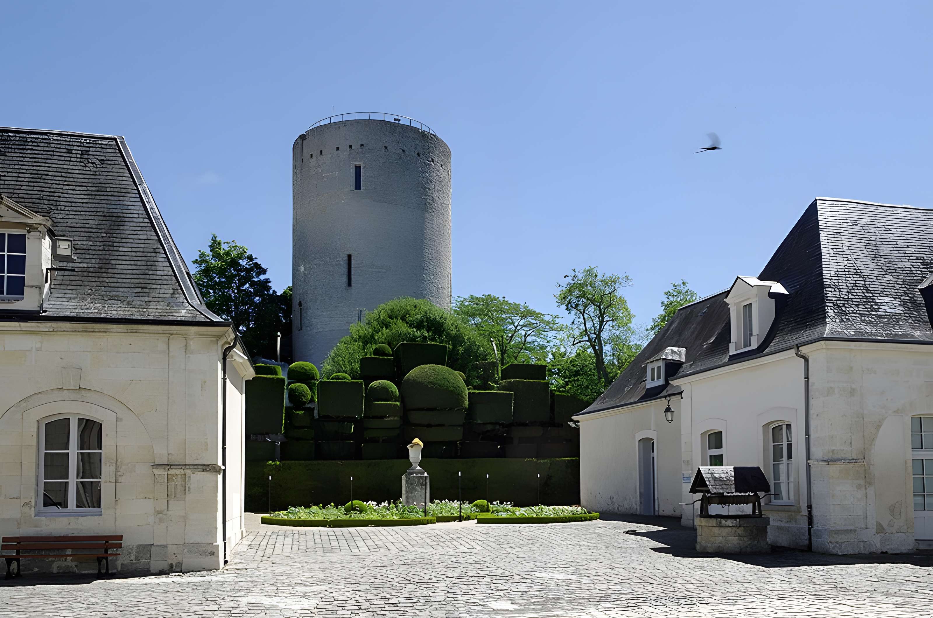 Tour blanche d'Issoudun