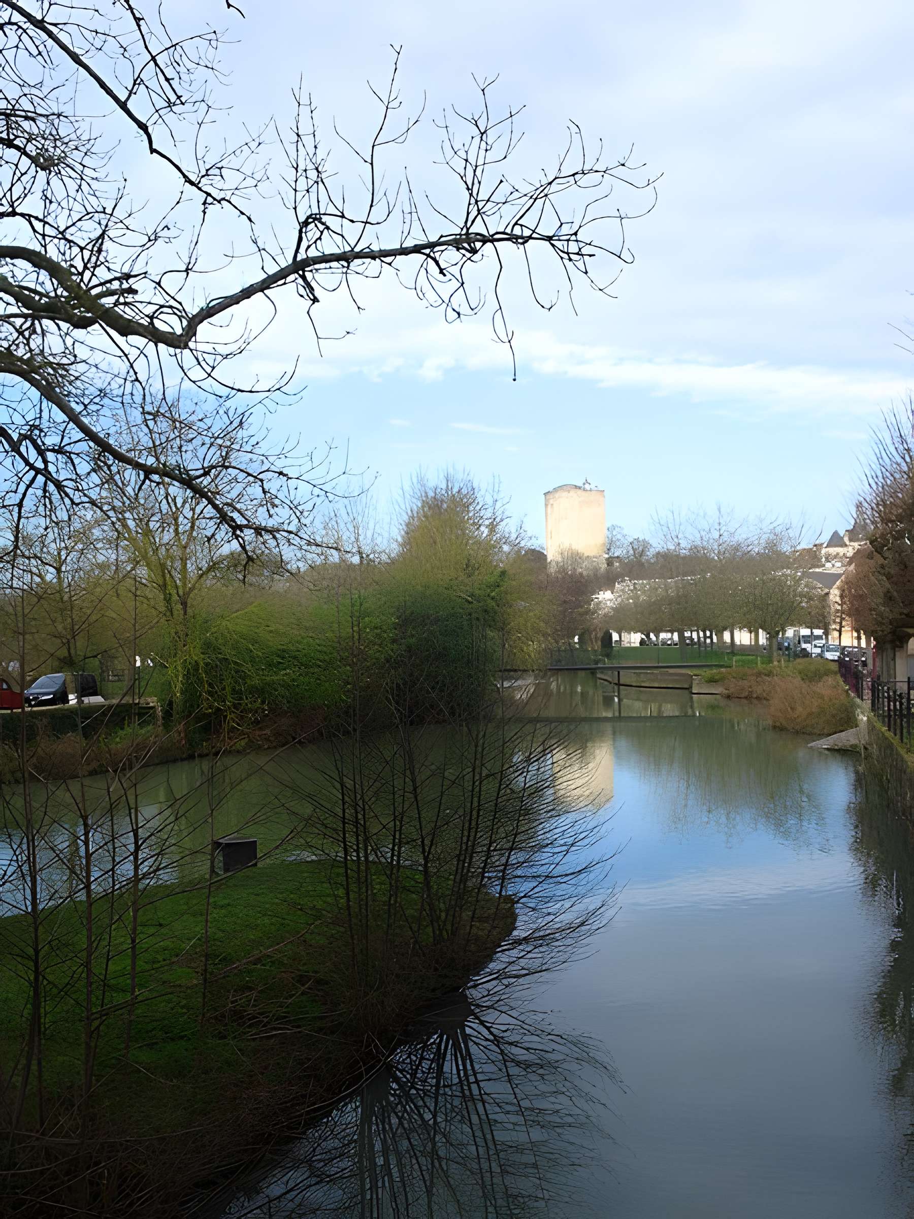 Tour blanche d'Issoudun