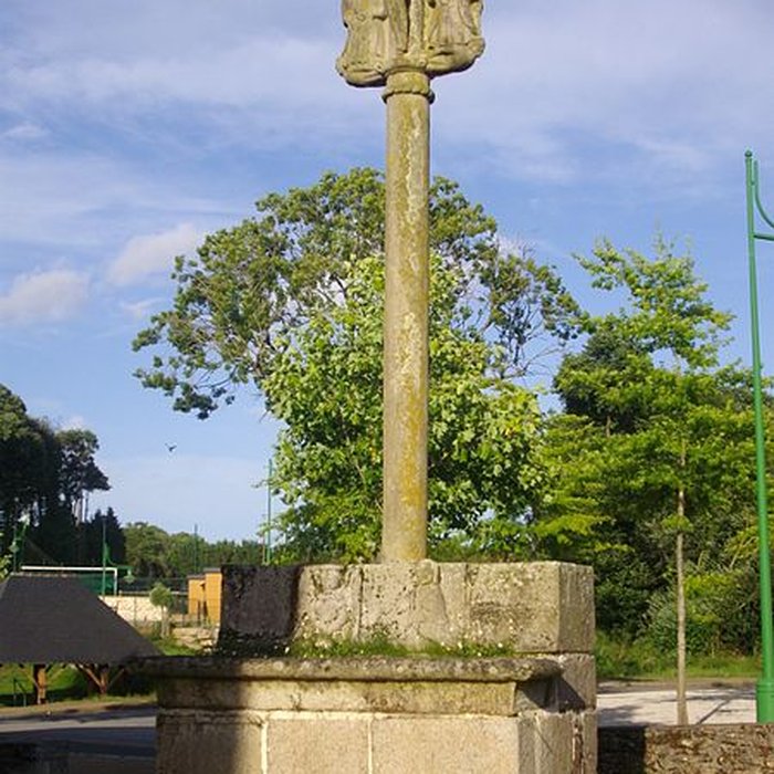 Photo de Croix de cimetière de Saint-Allouestre