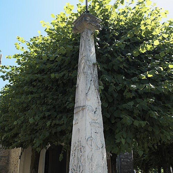 Photo de Croix de cimetière de Saint-Fargeau-Ponthierry