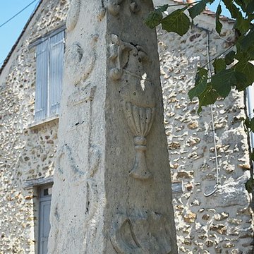 Croix de cimetière de Saint-Fargeau-Ponthierry