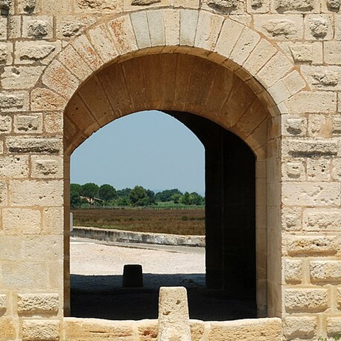Photo de Tour Carbonnière de Saint-Laurent-dAigouze