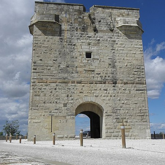 Photo de Tour Carbonnière de Saint-Laurent-dAigouze
