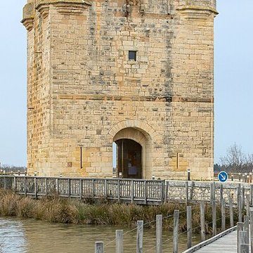 Tour Carbonnière de Saint-Laurent-dAigouze