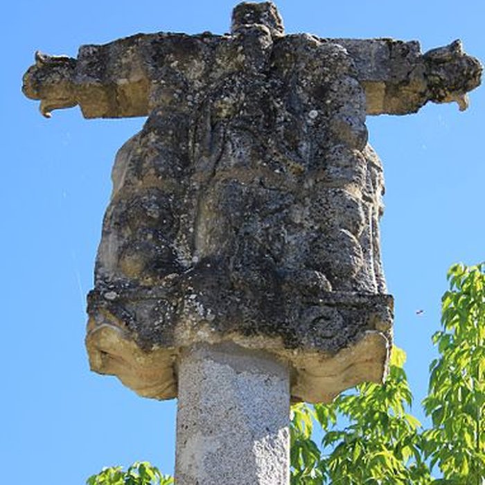 Photo de Croix de cimetière de Saint-Thuriau