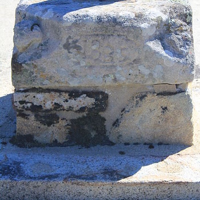 Photo de Croix de cimetière de Saint-Thuriau