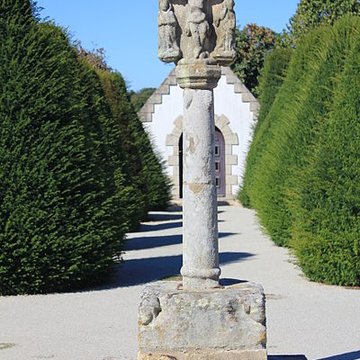 Croix de cimetière de Saint-Thuriau